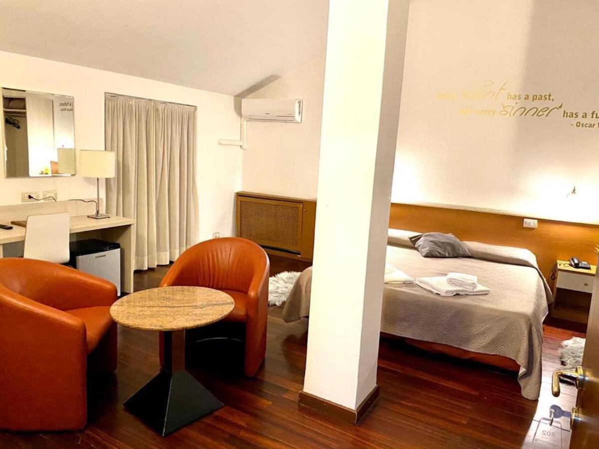 Hotel Ares Milano Eksteriør billede