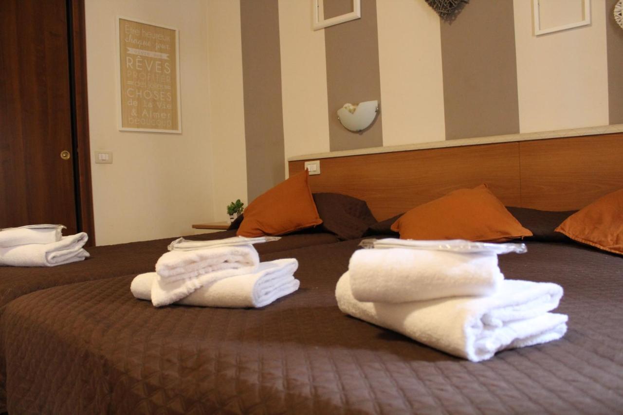 Hotel Ares Milano Eksteriør billede